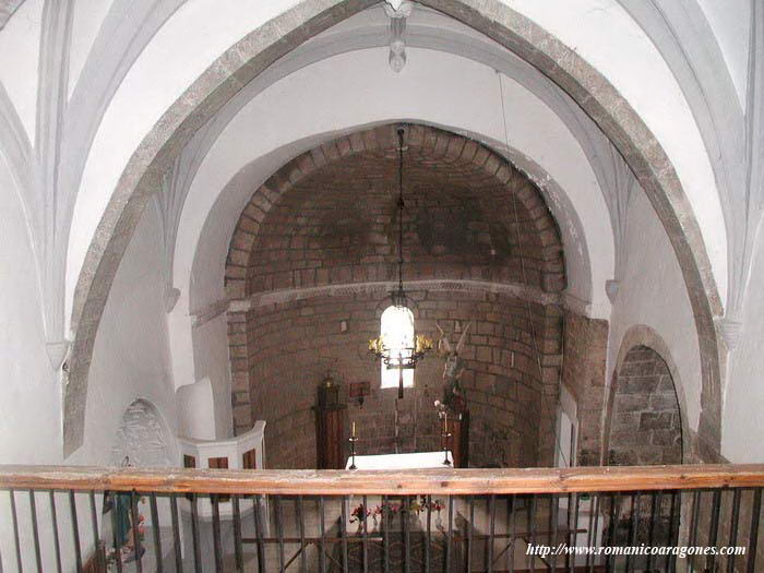 INTERIOR DEL TEMPLO, DESDE VENTANAL OESTE